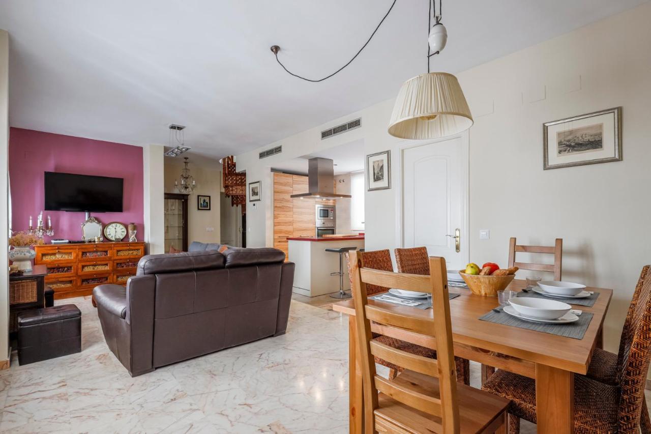 Fantastico Duplex 2 Terrazas 3 Habitaciones 2 Banos Sevilla Eksteriør billede